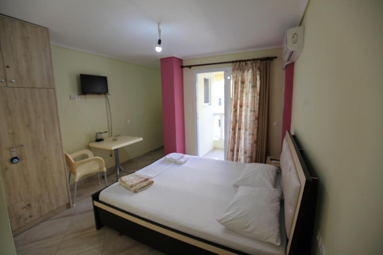 Angjelo Apartments Sarandë Eksteriør bilde