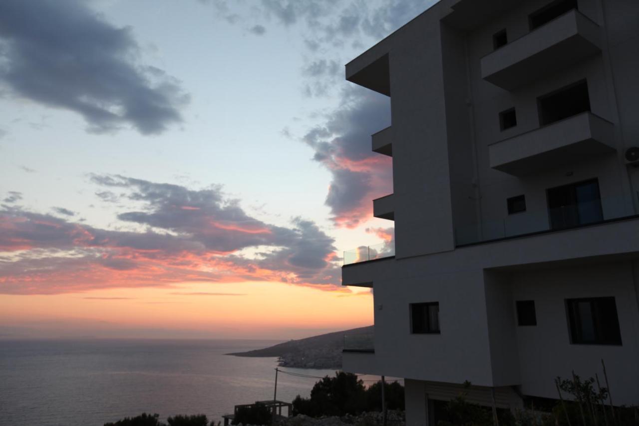 Angjelo Apartments Sarandë Eksteriør bilde