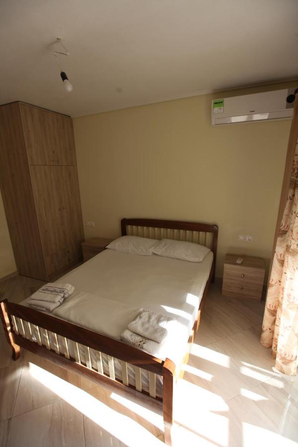 Angjelo Apartments Sarandë Eksteriør bilde