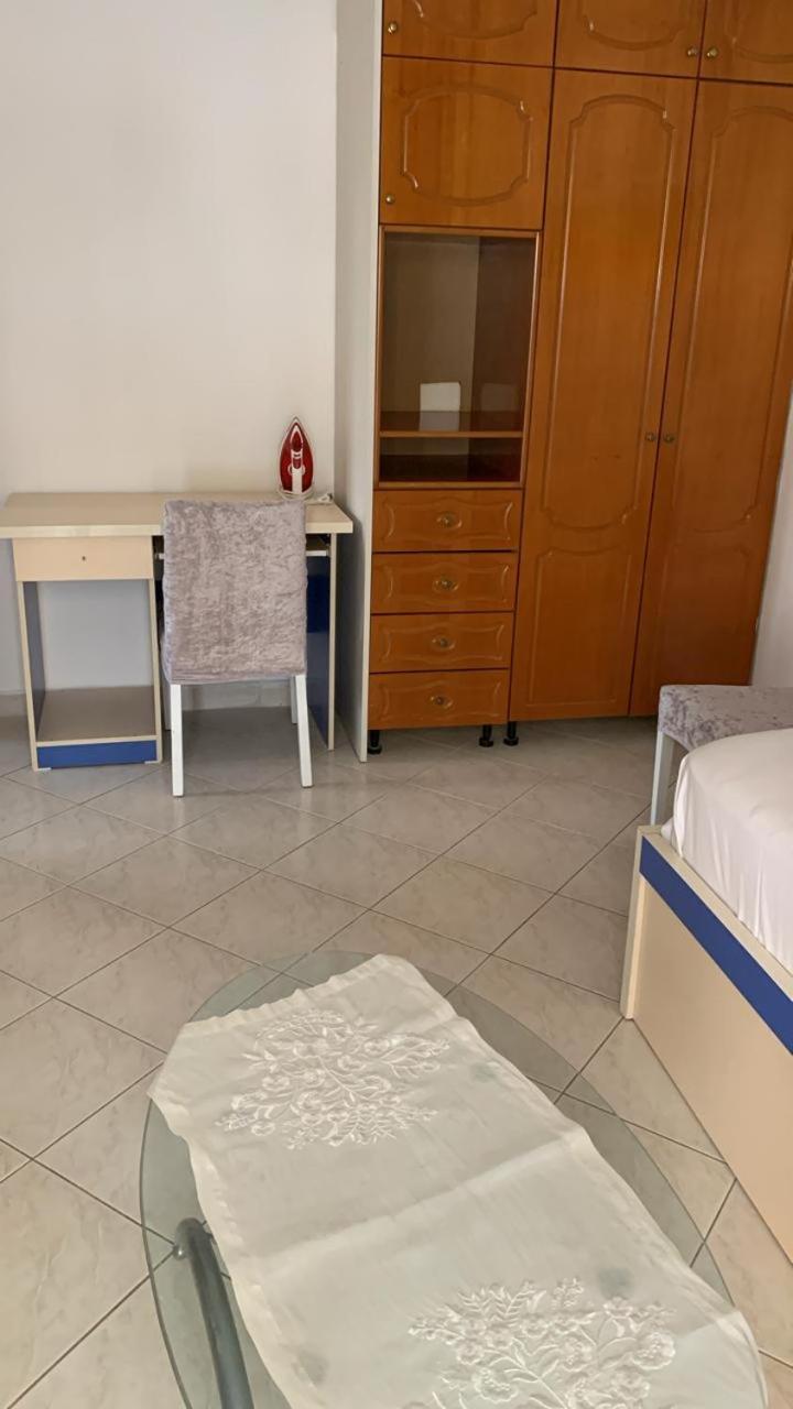 Angjelo Apartments Sarandë Eksteriør bilde
