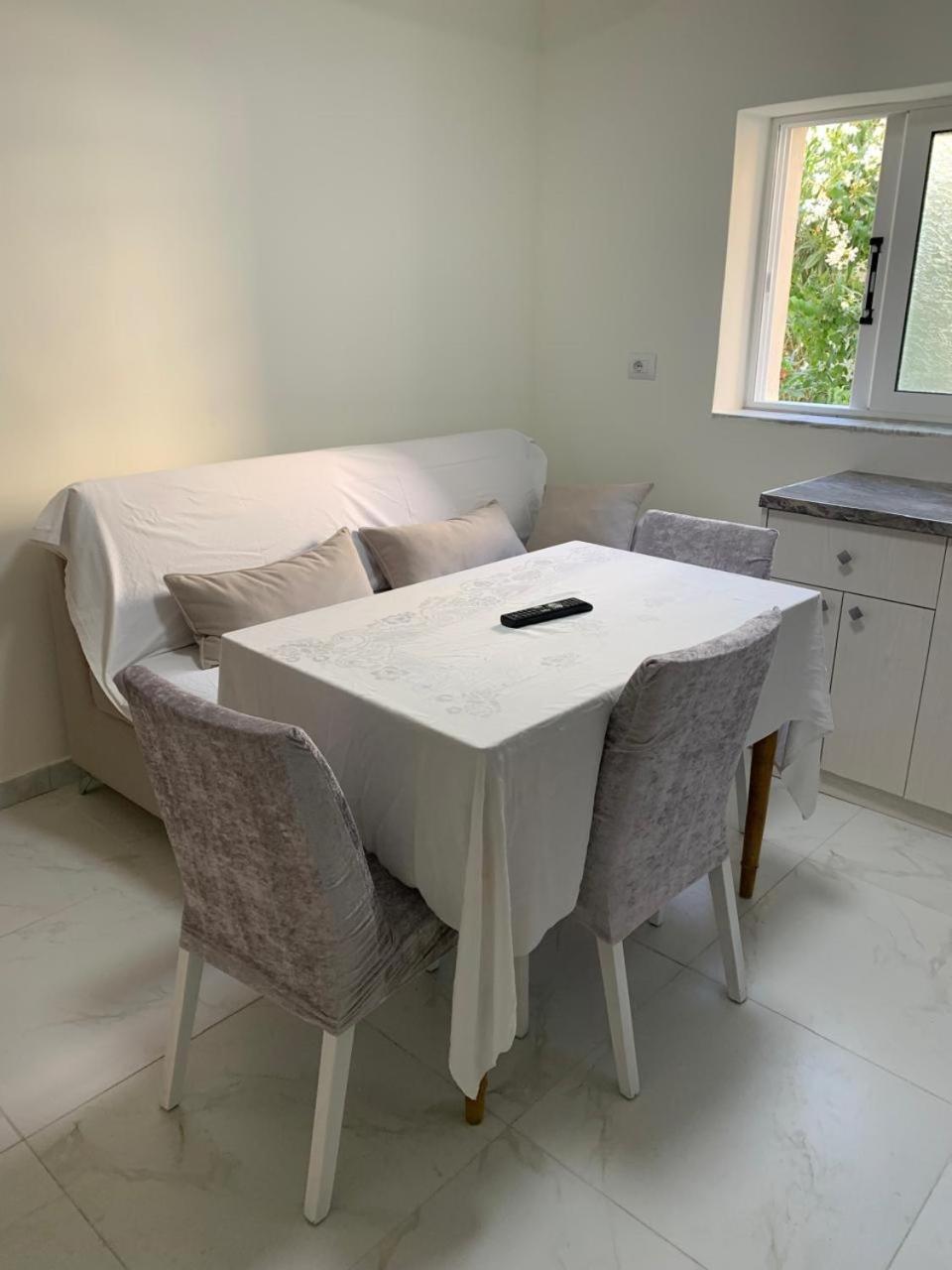 Angjelo Apartments Sarandë Rom bilde