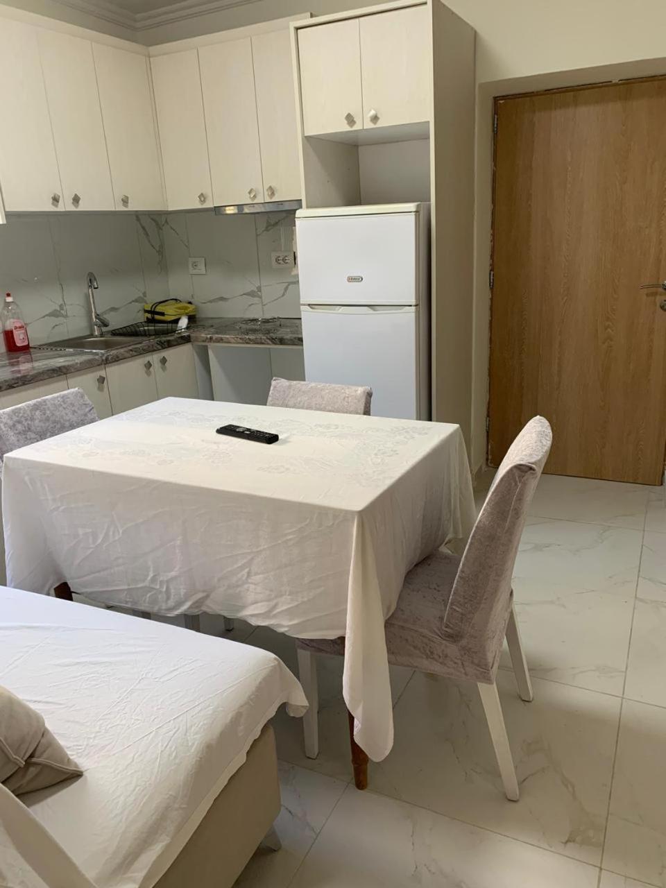 Angjelo Apartments Sarandë Rom bilde